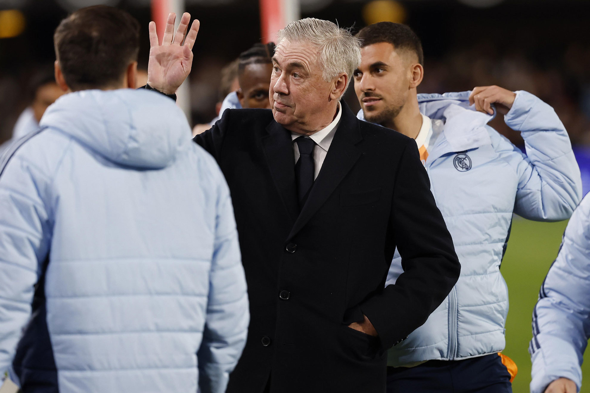 阵强队独行 阵强队独行